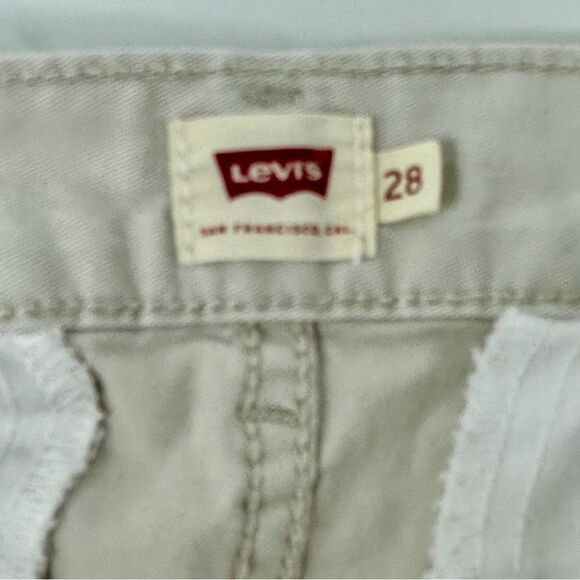 Levi’s Chino Shorts- Size 28 - Picture 7 of 7